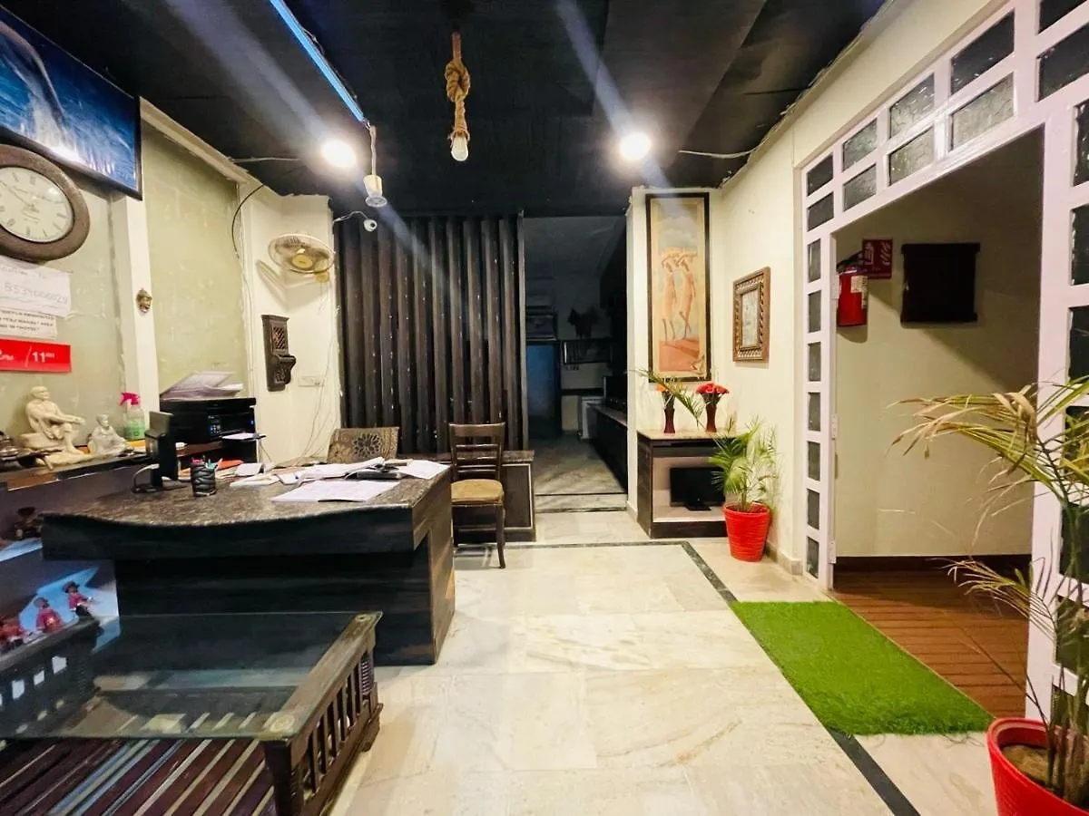 Hotel Whiteland Family Hotel Agra